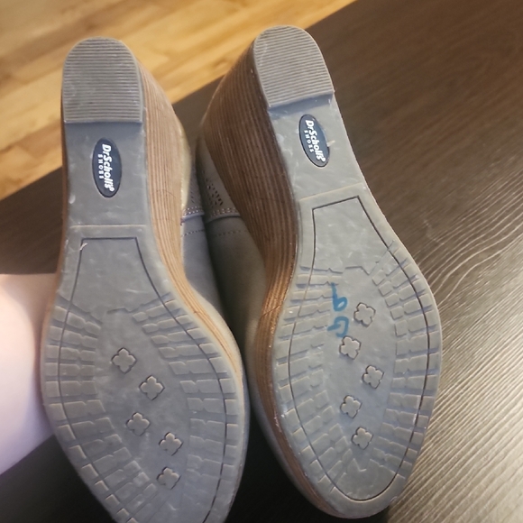 Dr. Scholl's Stylish Tan Ankle Booties - Picture 5 of 9